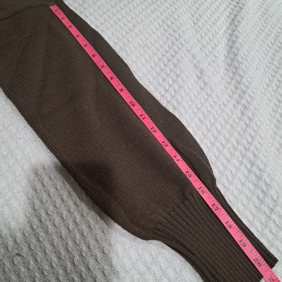 Vintage 100% Wool Olive Drab Sweater – Military Style – Size S - Picture 5 of 11